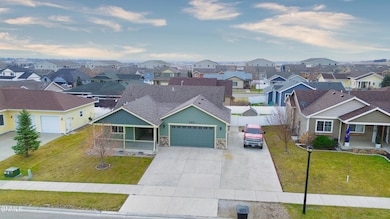 2805 25th St W, Williston, ND 58801 - photo 7