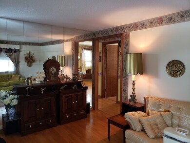 44 Amherst St, West Springfield, MA 01089 - photo 5