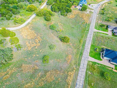 19114 White Bluff Dr, Whitney, TX 76692 - photo 3