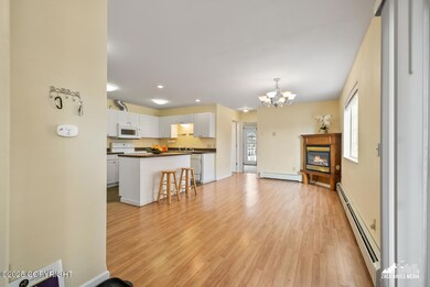 1417 W 25th Ave unit B, Anchorage, AK 99503 - photo 3