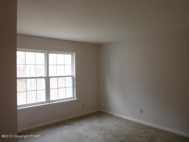 4180 Blue Mountain Crossing, East Stroudsburg, PA 18301 - photo 6