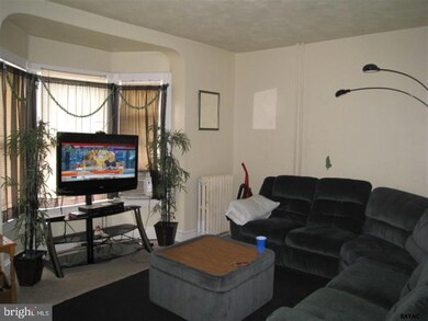 653 W Princess St, York, PA 17401 - photo 2
