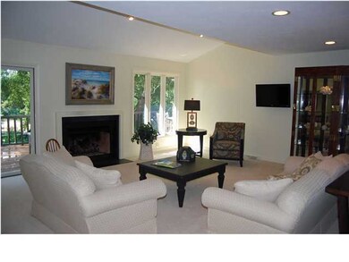Living Room (2)