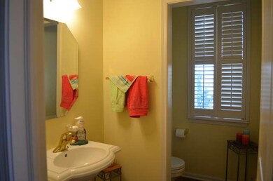 8 Rock River Ct, Algonquin, IL 60102 - photo 2