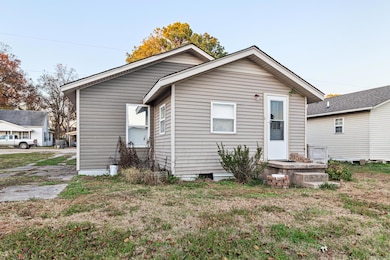 606 W Thompson St, Paragould, AR 72450 - photo 5