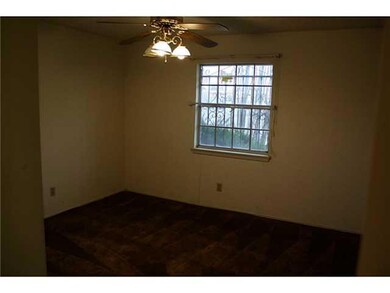 10561 Greenway Ave, El Paso, TX 79925 - photo 7