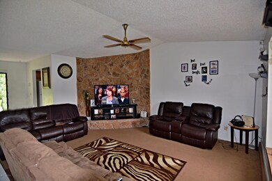 4952 Lofty Pines Cir W, Jacksonville, FL 32210 - photo 5