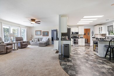 Living/Kitchen