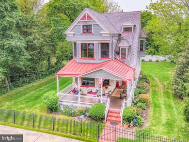 215 Walnut St, Beverly, NJ 08010 - photo 2