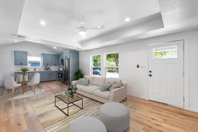 305 S Carlton St, Ennis, TX 75119 - photo 5