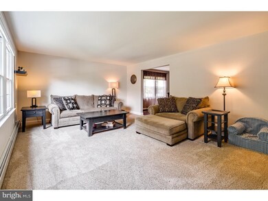 187 Rice Dr, Morrisville, PA 19067 - photo 3