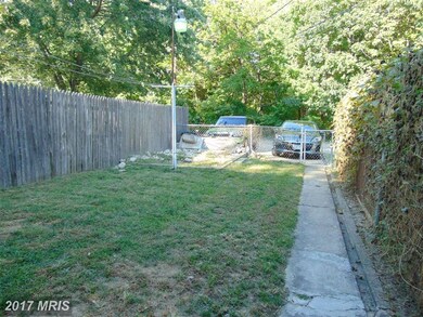 1176 Foxwood Ln, Essex, MD 21221 - photo 4