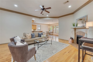 8427 Alison Ave, College Station, TX 77845 - photo 3