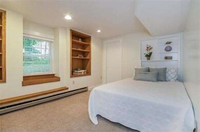 23 Harris St unit 2, Marblehead, MA 01945 - photo 7