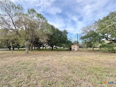 24 Colake Dr, Victoria, TX 77905 - photo 5