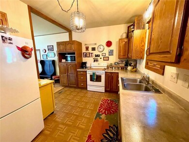 521 13th St SE, Menomonie, WI 54751 - photo 5