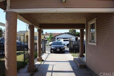 517 W Plum St, Compton, CA 90222 - photo 6