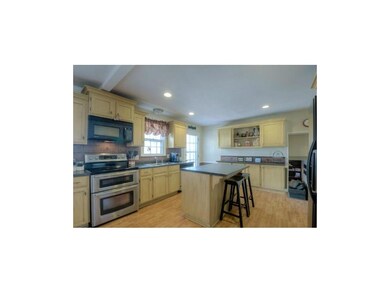 Stainless Steel appliances staying with double ove