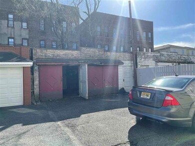 253 Lexington Ave, Jersey City, NJ 07304 - photo 2