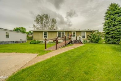 2500CentenialRd410_0043