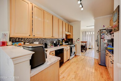 06-Kitchen