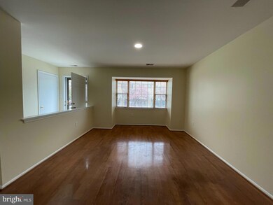 14953 Cherrywood Dr, Laurel, MD 20707 - photo 4