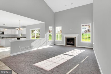 1006 Helm Ln, Reading, PA 19605 - photo 6