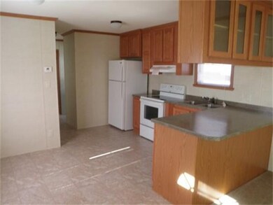 8 Swifts Beach Rd unit 9, Wareham, MA 02571 - photo 3