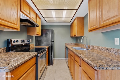 Kitchen 1