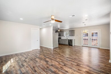 970 Randolph St, Houston, TX 77088 - photo 7