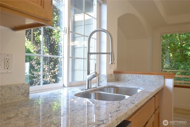 10415 Whitman Ave SW, Lakewood, WA 98499 - photo 7