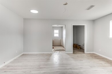 1900 Yorkstown Dr, Ennis, TX 75119 - photo 6