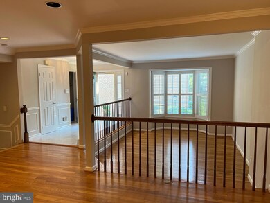 10783 Brewer House Rd, Rockville, MD 20852 - photo 5