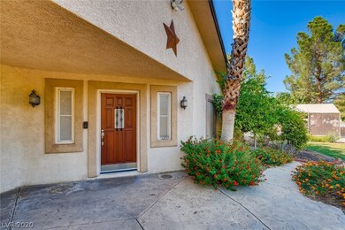 Exterior Front Entry