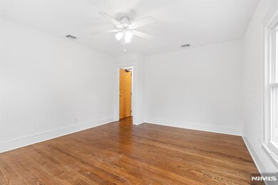 16 Elm St unit 4, Westwood, NJ 07675 - photo 5