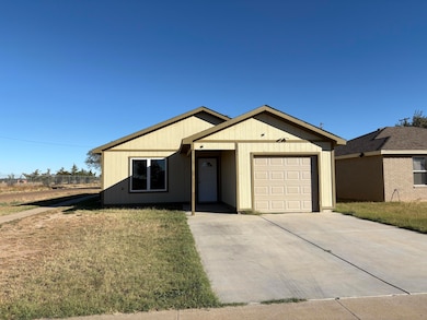 1301 E 16th St, Lubbock, TX 79403 - photo 2