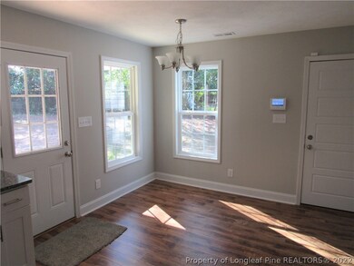 461 Mcbain Dr, Fayetteville, NC 28305 - photo 6