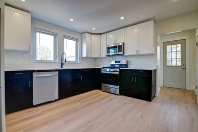 144 Jaques St unit 3, Somerville, MA 02145 - photo 2