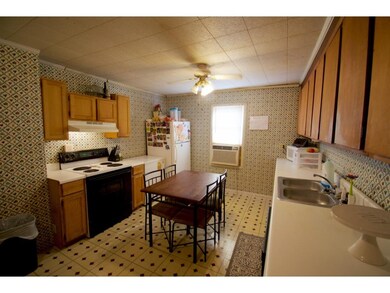 909 Hopson St, Johnson City, TN 37601 - photo 4