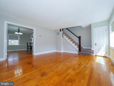 26 Yorkway, Dundalk, MD 21222 - photo 4
