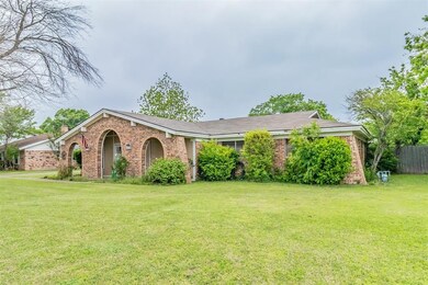 8501 Rumfield Rd, North Richland Hills, TX 76182 - photo 2