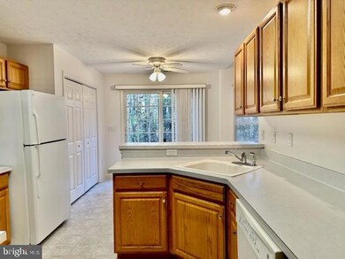 23176 Heatherwood Ln, California, MD 20619 - photo 5