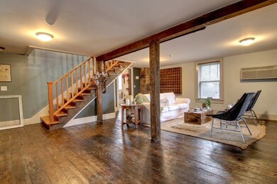 30 Bradford St unit Apartement, Bristol, RI 02809 - photo 2