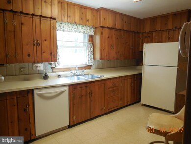 149 Dungadin Rd, Front Royal, VA 22630 - photo 6