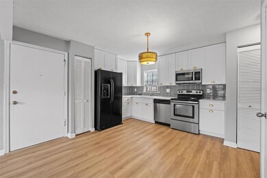 317 E Amelia St unit 4, Orlando, FL 32801 - photo 5