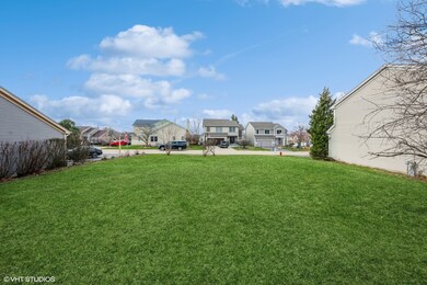 777 Waterview Dr, Round Lake Park, IL 60073 - photo 5