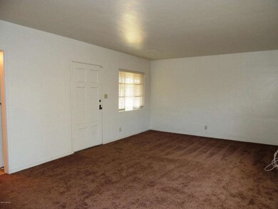 Living Area & Entrance