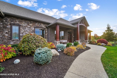 4045 Coder Cove Ct, Maumee, OH 43537 - photo 3