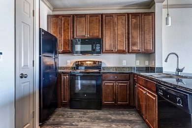 2120 Stephens Place unit 437, New Braunfels, TX 78130 - photo 3