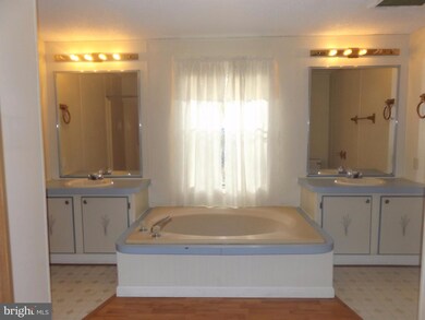 345 Cedar Ln, Colonial Beach, VA 22443 - photo 7